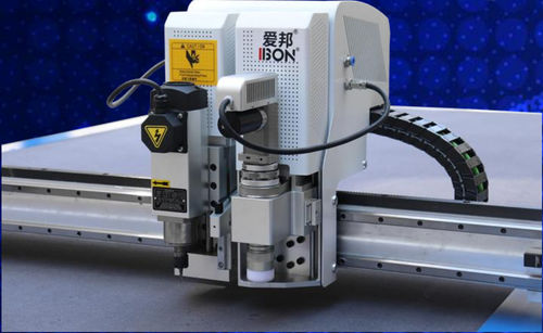 Cortador digital para materiais flexíveis