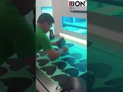 Máquina de corte e marcação de material de calçado