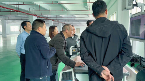 Últimas notícias da empresa sobre Top 10 fabricantes de máquinas de corte de calçado