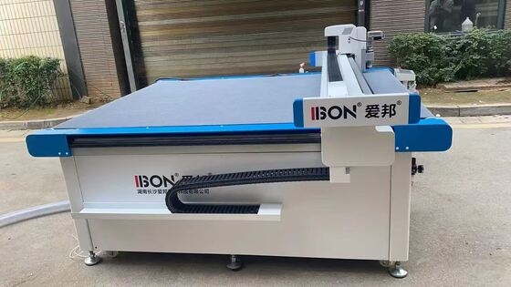 Bom preço Máquina de corte de couro de assento de automóvel Solução de corte CNC de alta precisão para interiores automotivos on-line