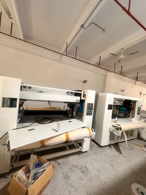 Máquina de corte de duas cabeças IBON Gantry para corte de material de borracha de sola de 24 mm de múltiplas camadas
